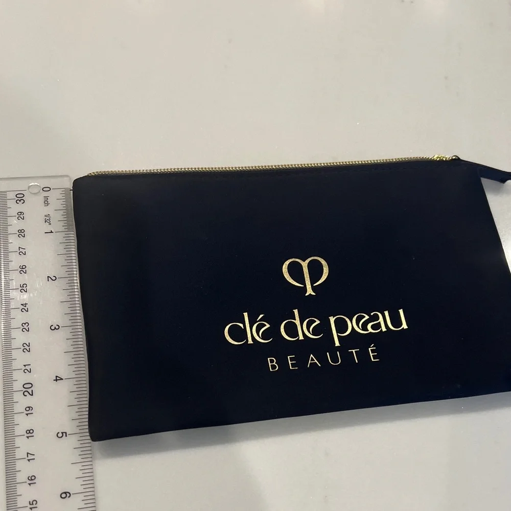 cle de peau navy fold